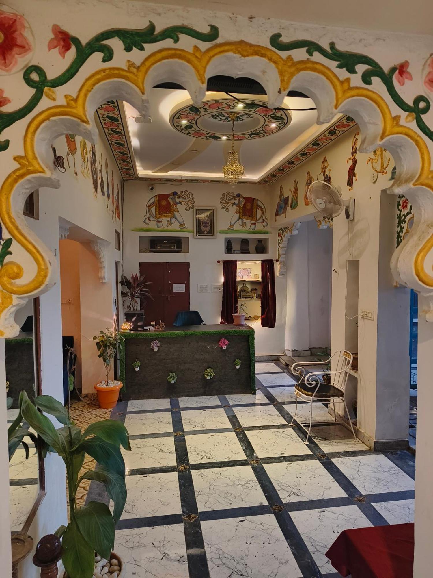 Hotel Ushaan Haveli Udaipur Exterior photo