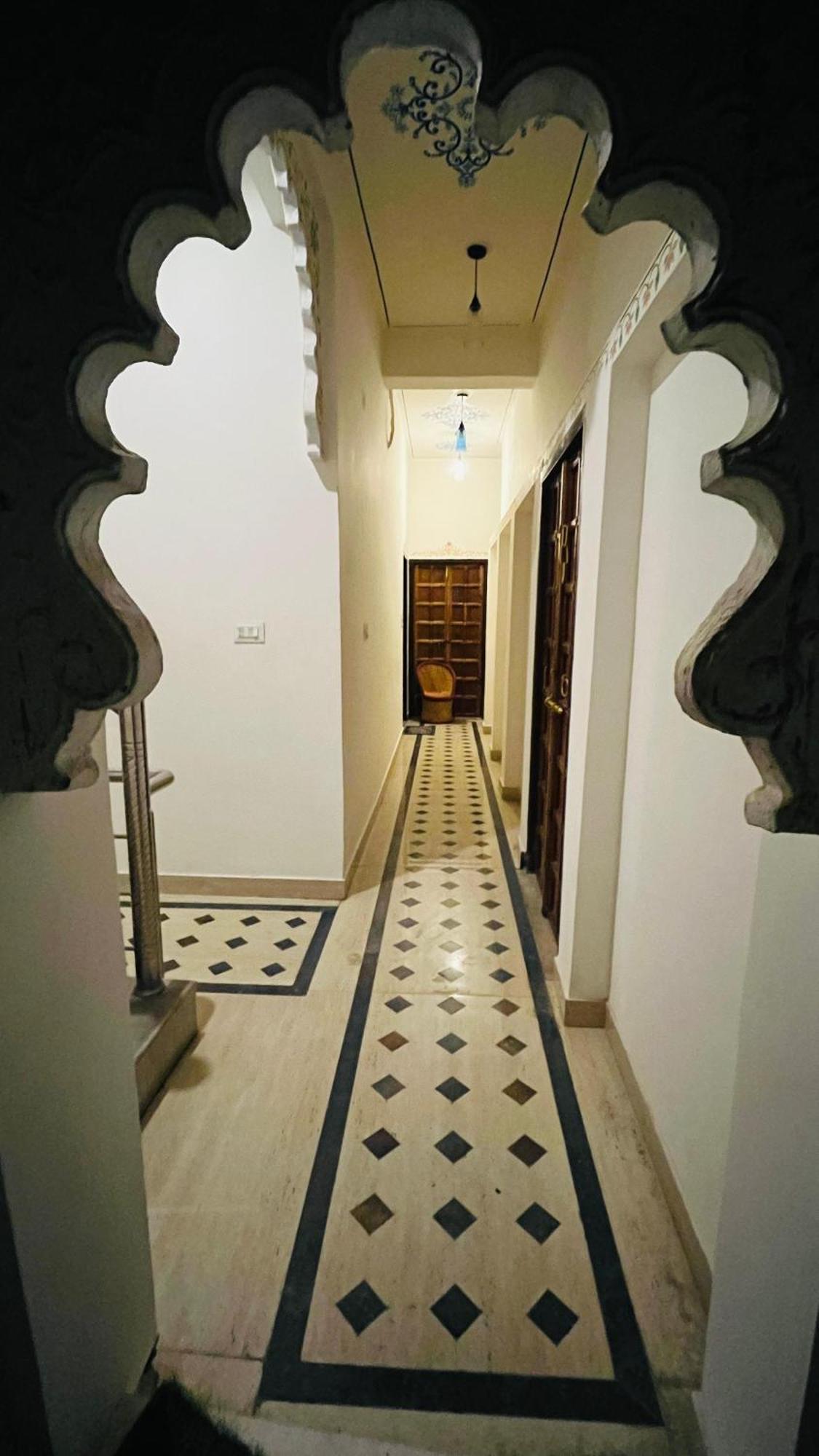 Hotel Ushaan Haveli Udaipur Exterior photo